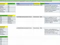 Excel-Tabellen zeigen Beispiele für die XVERWEIS-Funktion, die Suchkriterien und Matrizen verwendet, um Daten zu finden.