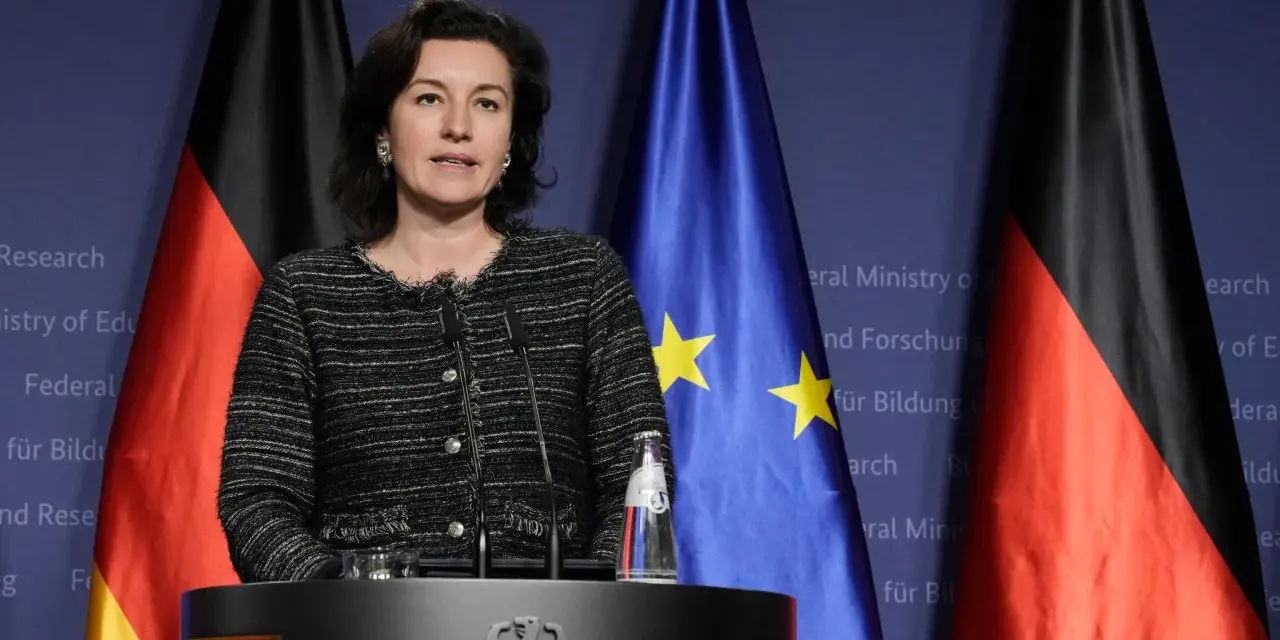 Bundesminister für Bildung und Forschung: Wer ist Dorothee Bär?